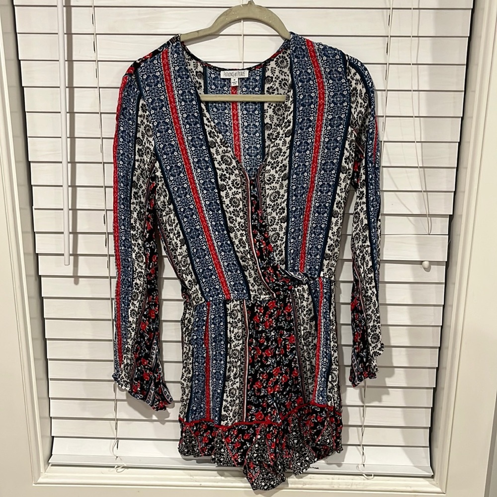 Long sleeve patterned romper. Medium. Patrons of Peace
